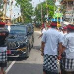 Pengamanan Bupati dan Wakil Bupati Tabanan dalam Uleman Karya Agung di Desa Adat Buruan, Penebel