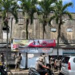 Regu Dalmas 1 Tertibkan Spanduk dan Banner di Simpang Gubug hingga Terminal Pesiapan